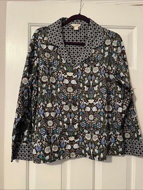 Vera Bradley Brown and Blue Woodland Floral Pajama Style Top